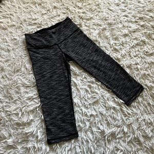 Victoria’s Secret Knockout Crop Legging XS